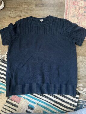 Dokotoo navy blue‎ top size M